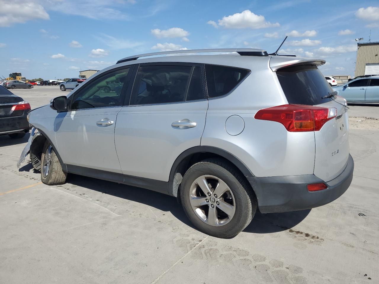 2015 Toyota Rav4 Xle VIN: JTMWFREV4FJ043633 Lot: 77330964