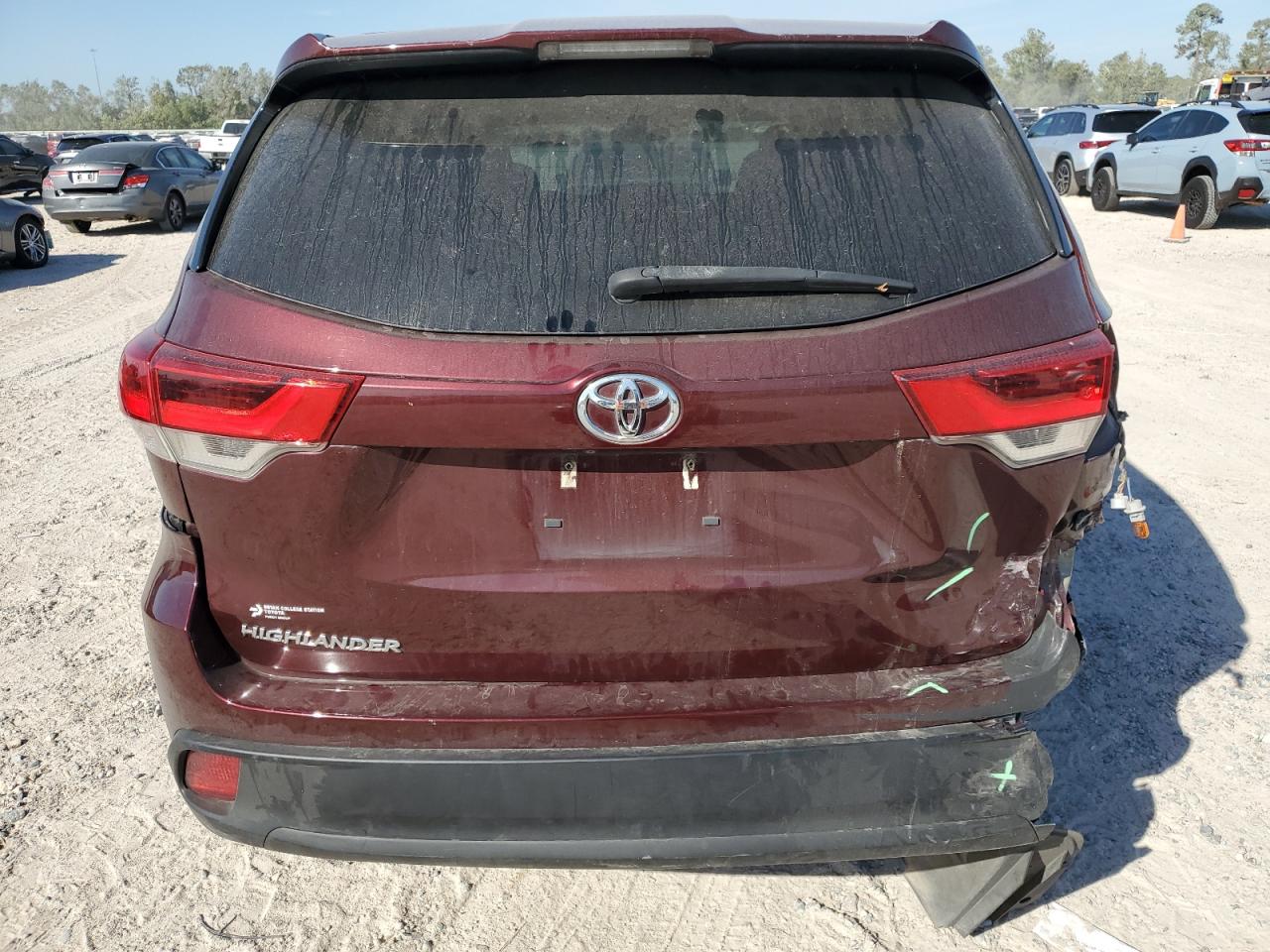 2018 Toyota Highlander Le VIN: 5TDZZRFH9JS263553 Lot: 74604804