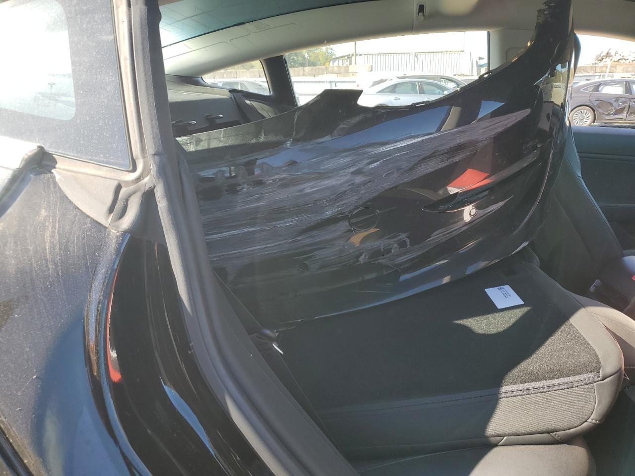 5YJ3E1EB0JF093961 2018 Tesla Model 3