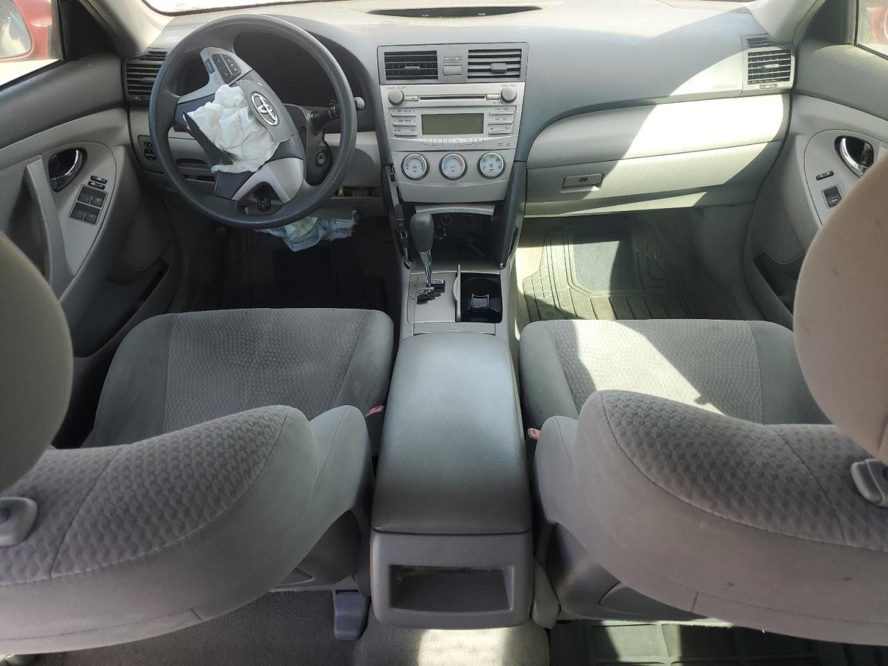 2011 Toyota Camry - Image 8