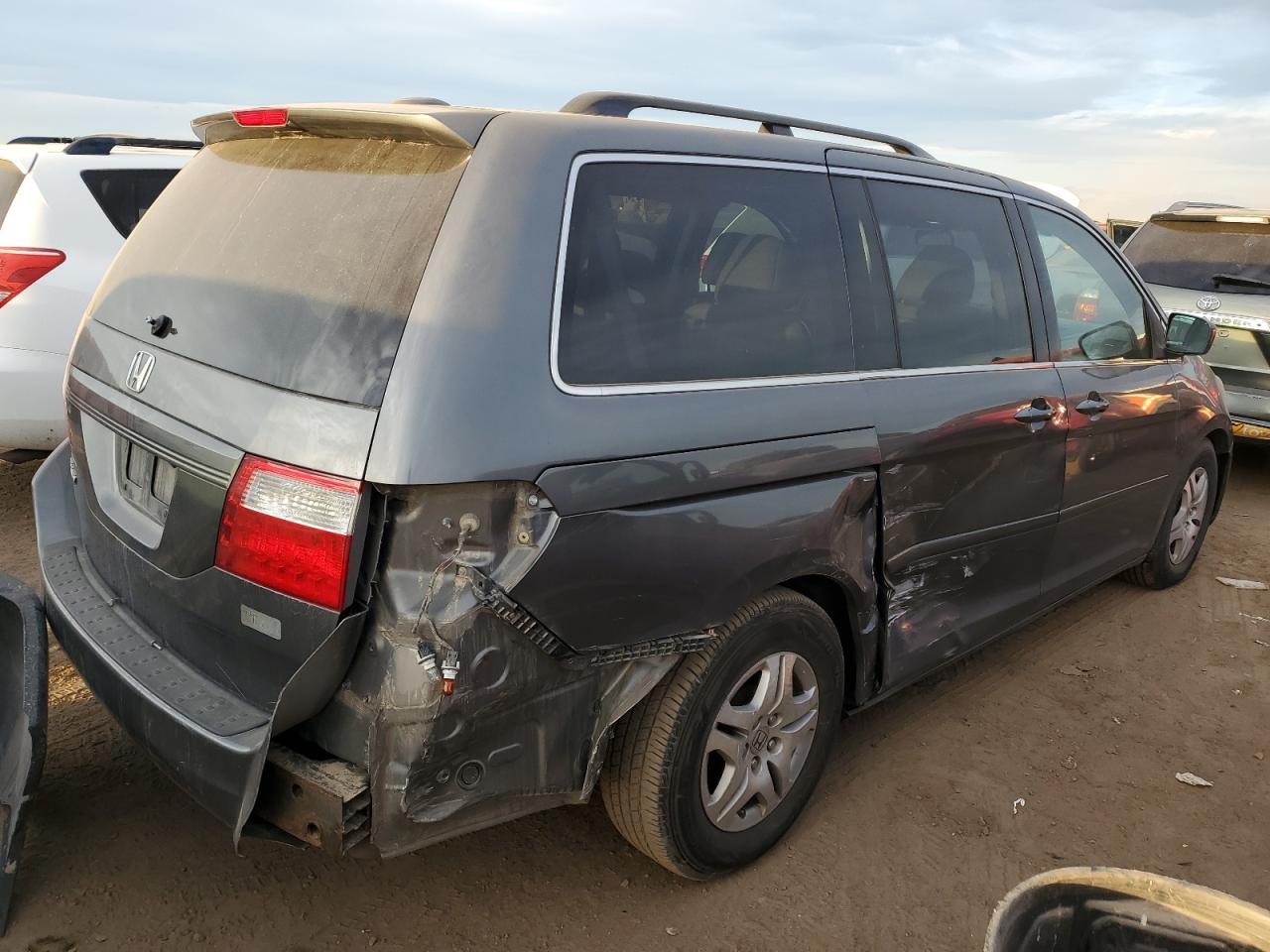 2007 Honda Odyssey - Image 3