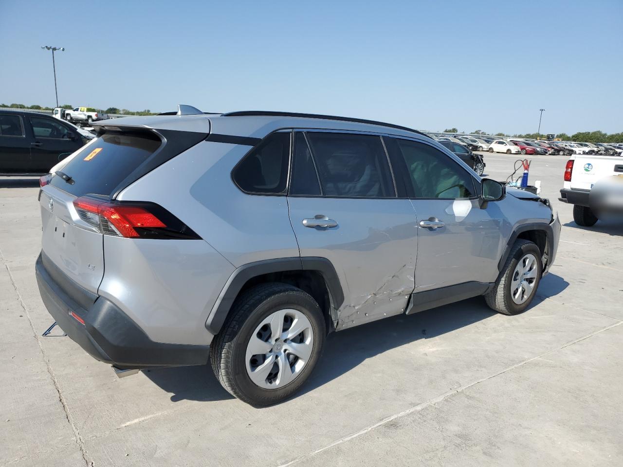 2019 Toyota RAV 4 - Image 3