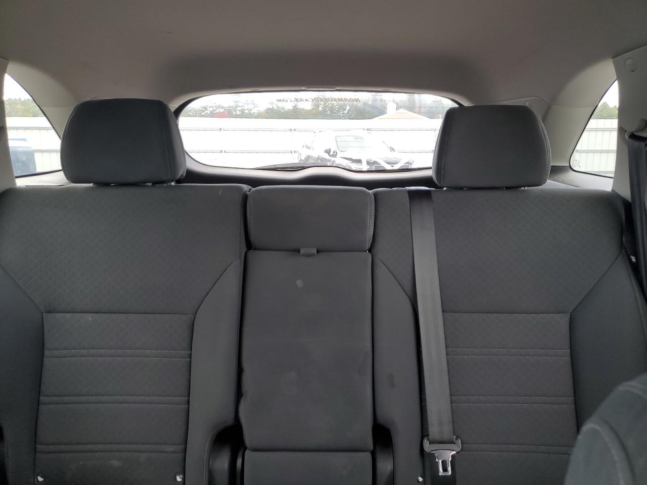2017 Kia Sorento - Image 10
