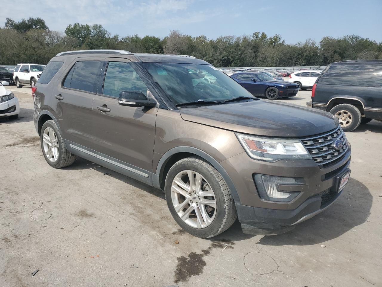 VIN 1FM5K7D81GGB09363 2016 FORD EXPLORER no.4