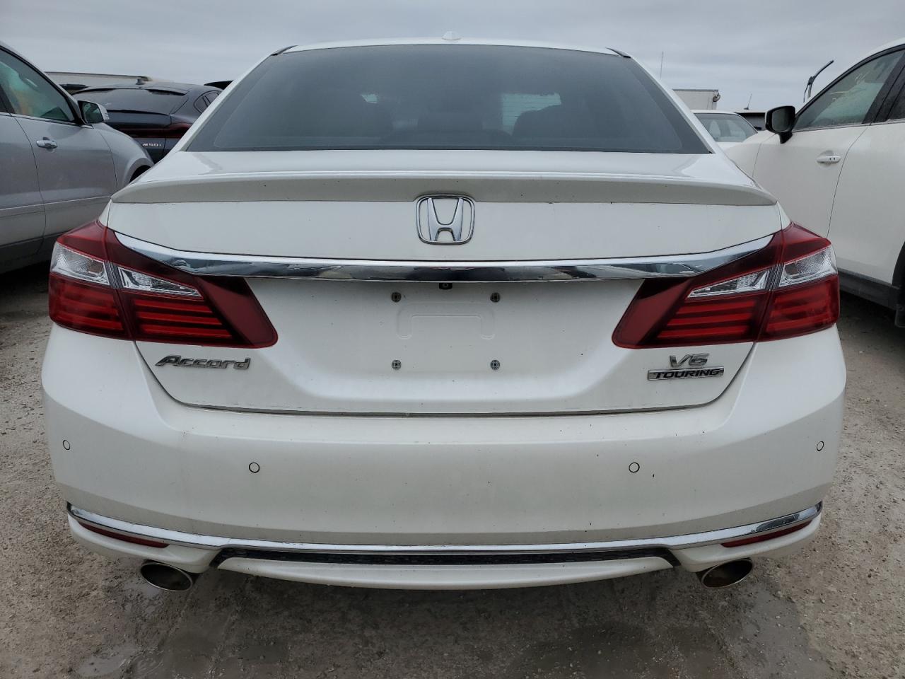 2016 Honda Accord Touring VIN: 1HGCR3F93GA800548 Lot: 75059724