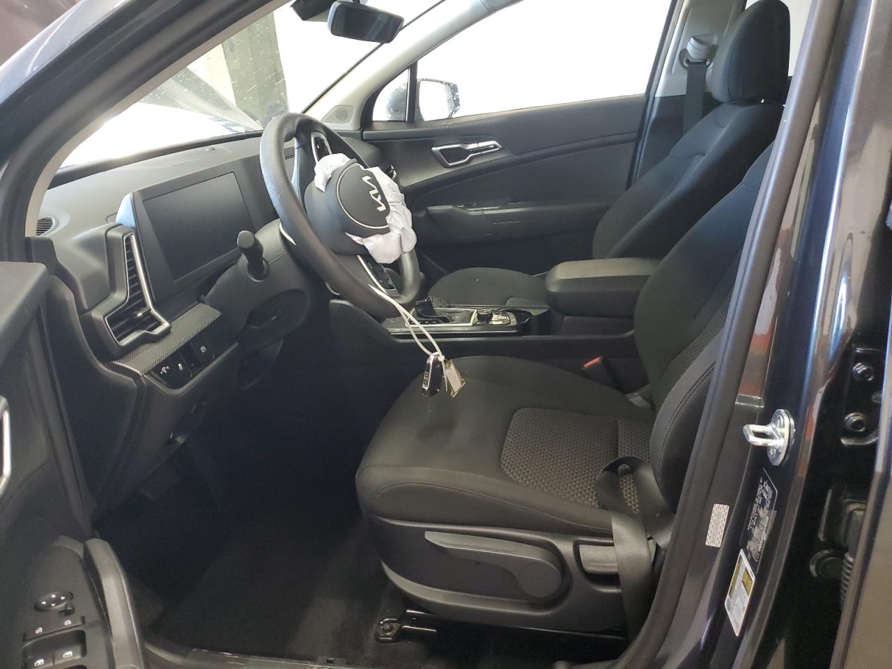 2024 Kia Sportage - Image 7