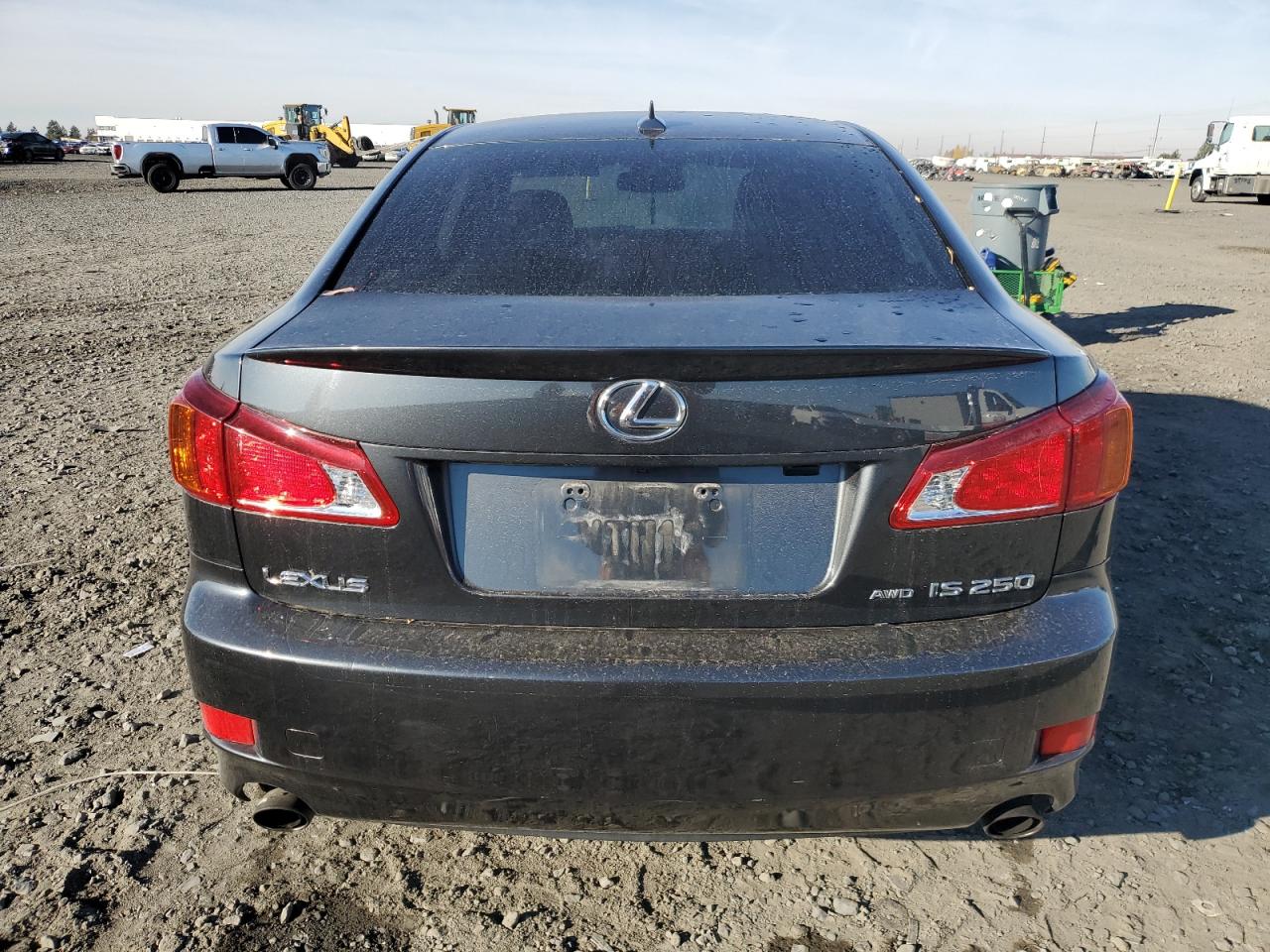 2010 Lexus IS - Image 6