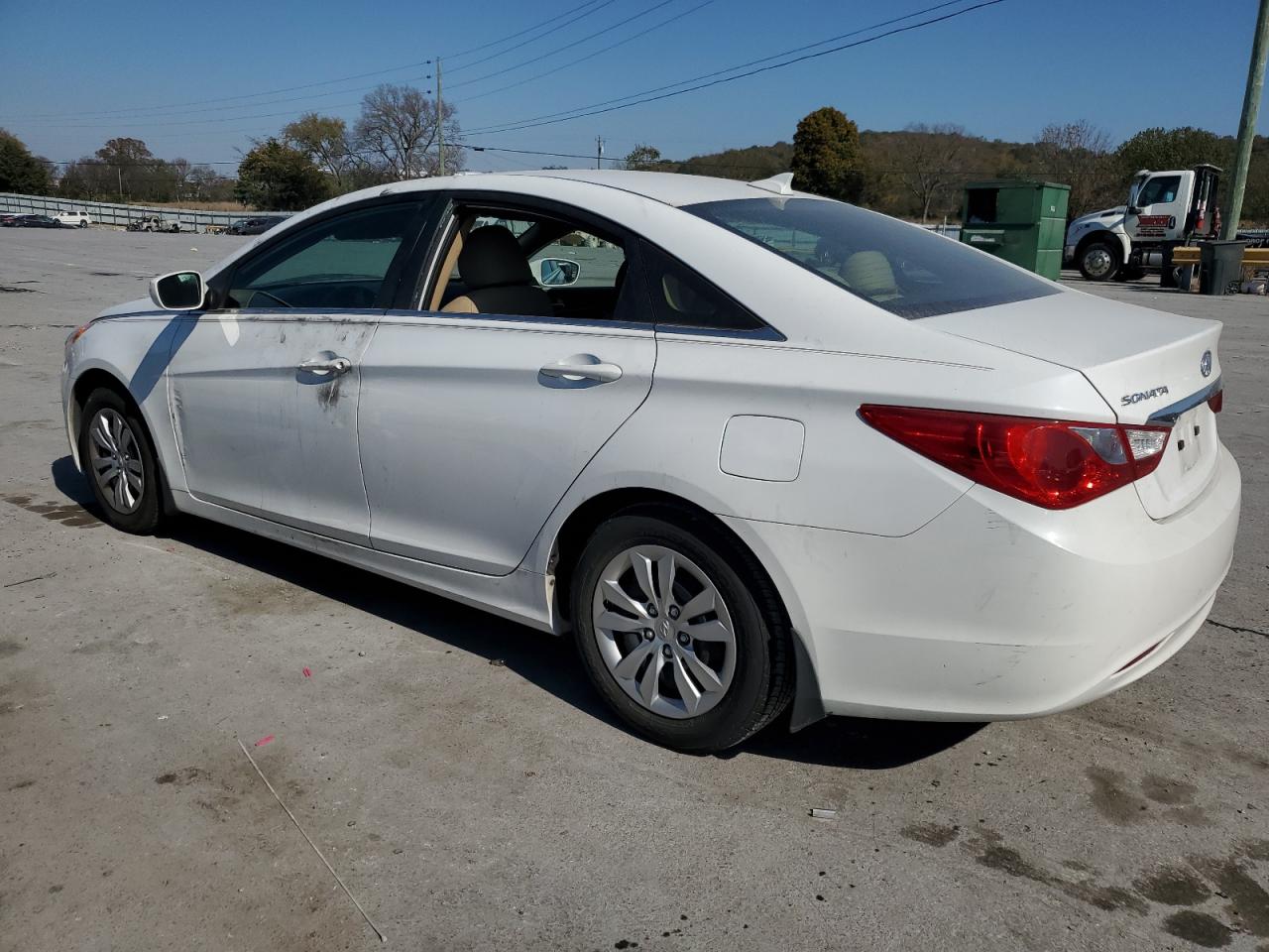 2012 Hyundai Sonata - Image 2