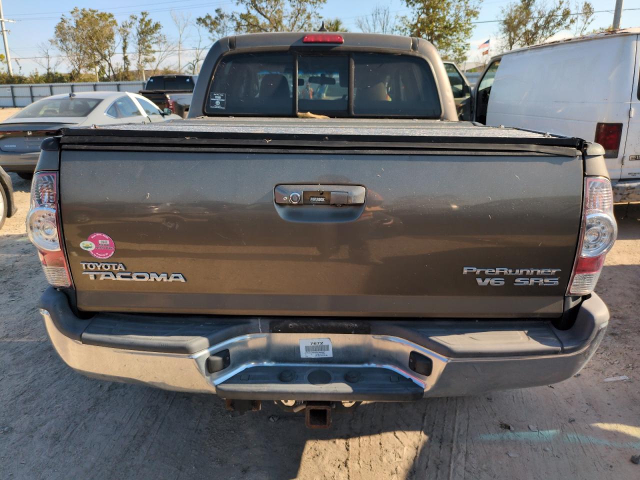 2015 Toyota Tacoma - Image 6