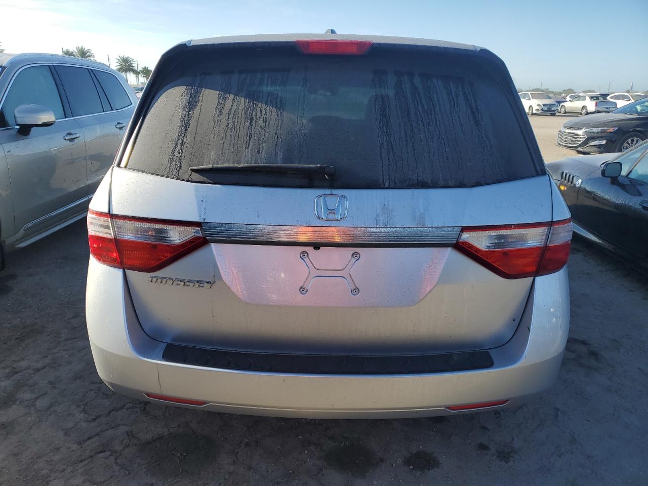 2011 Honda Odyssey - Image 6