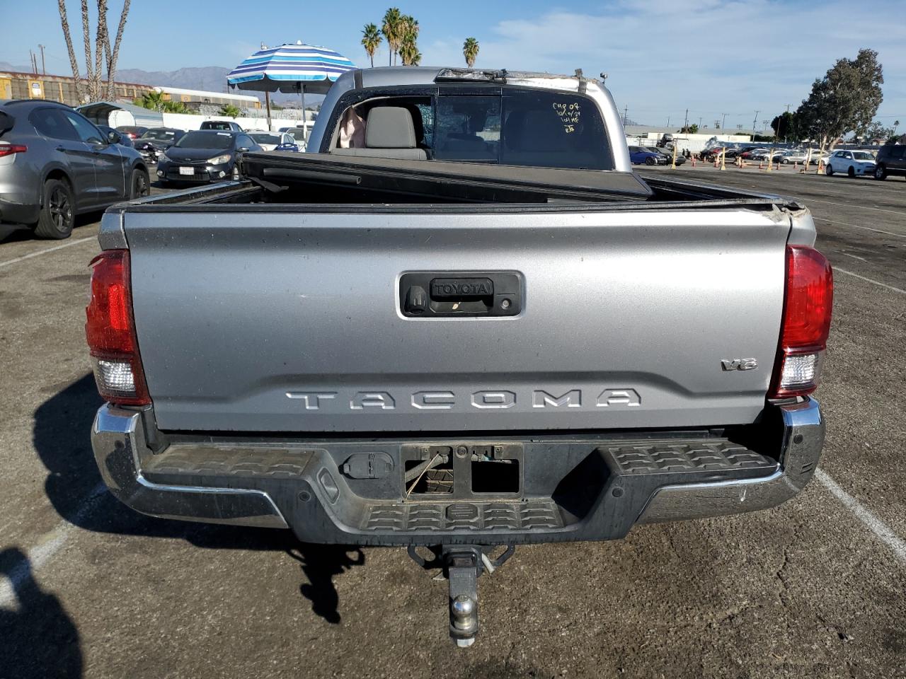 3TMBZ5DN6JM014937 2018 Toyota Tacoma Double Cab