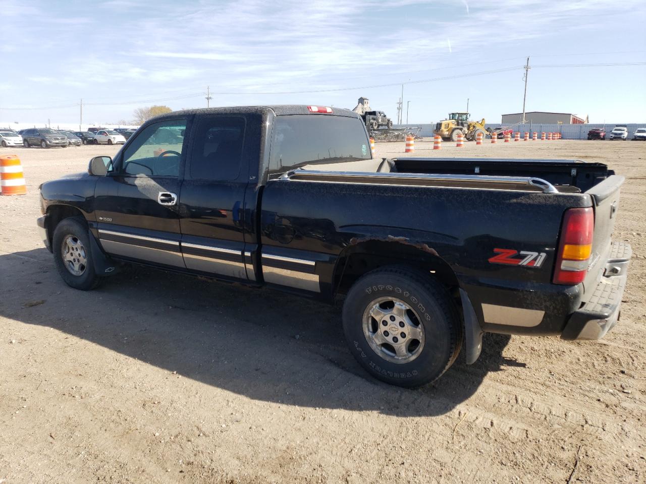 2000 Chevrolet Silverado - Image 2
