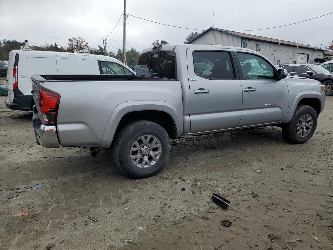 2018 Toyota Tacoma - Image 3