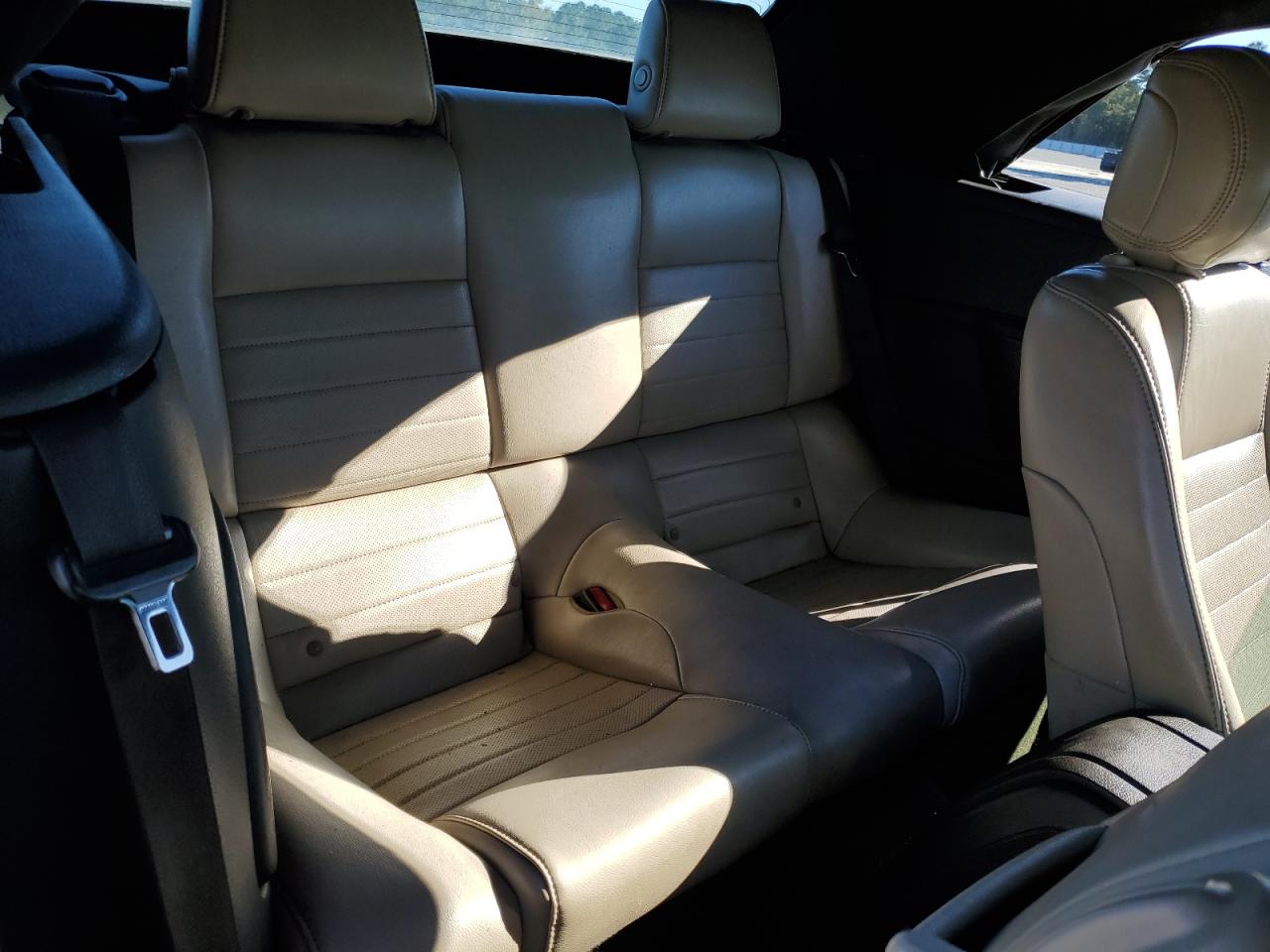 2014 Ford Mustang - Image 11