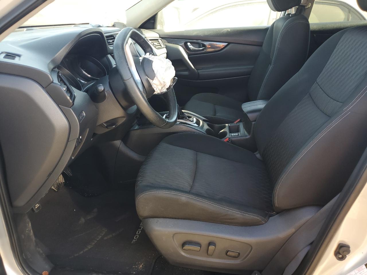 2019 Nissan Rogue - Image 7