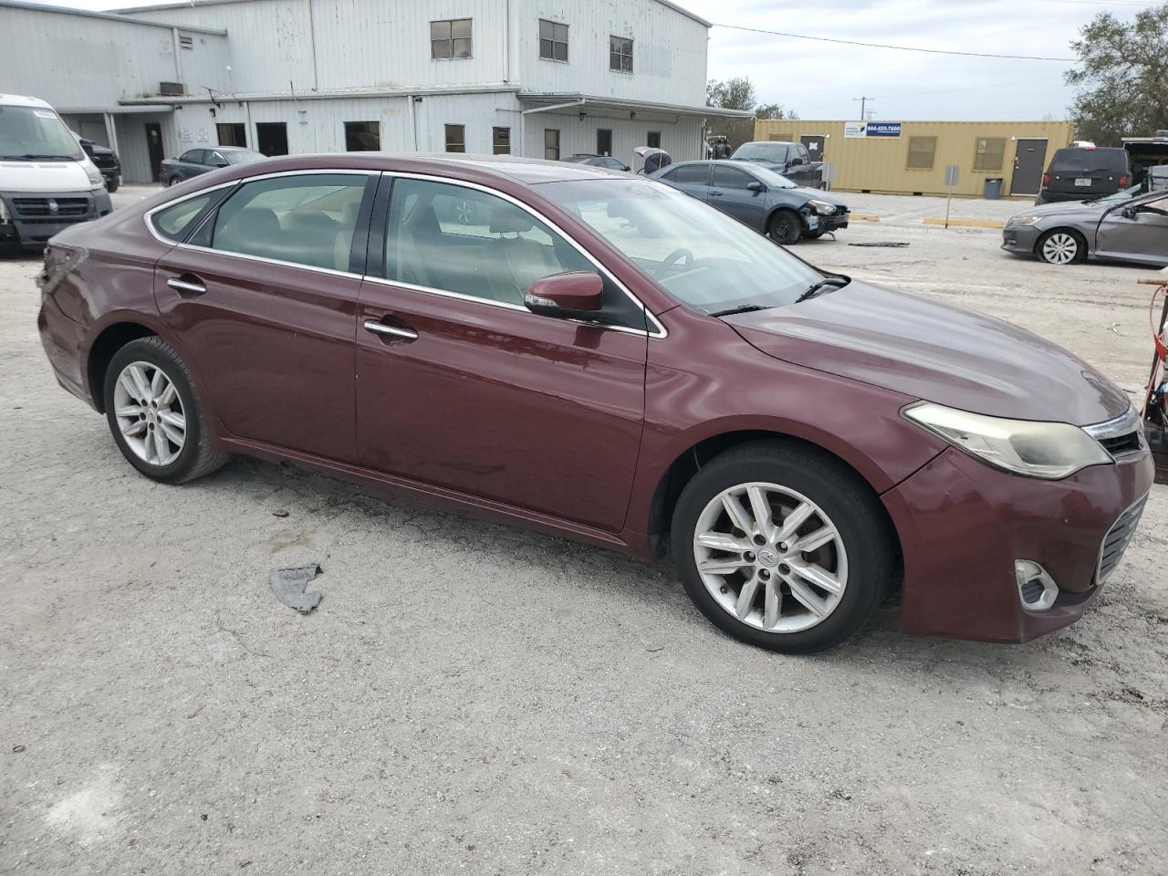 2015 Toyota Avalon - Image 4