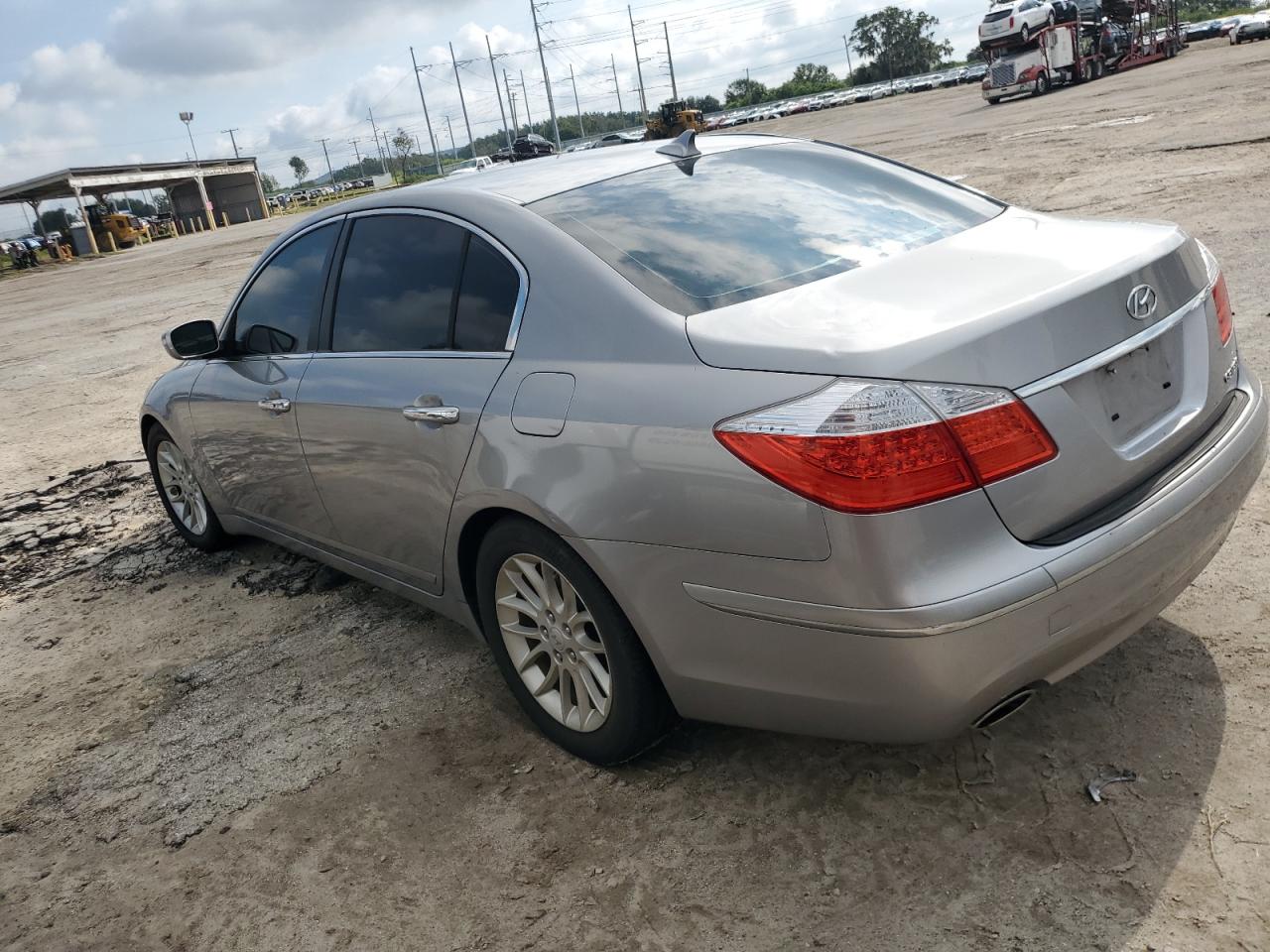 2010 Hyundai Genesis - Image 2