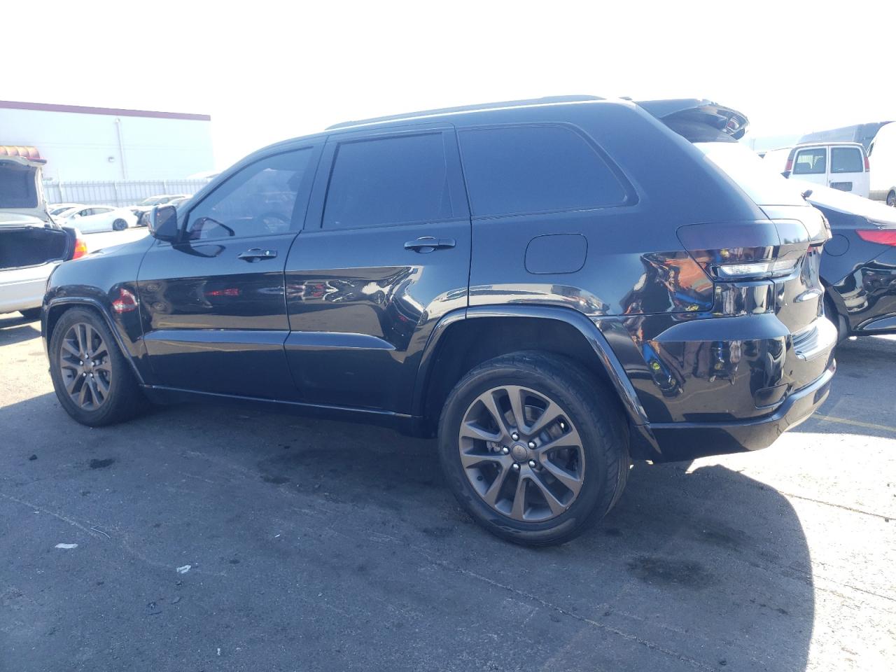 2016 Jeep Grand Cherokee - Image 2