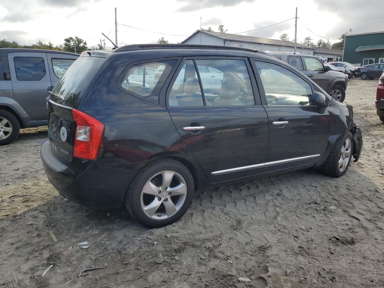 2007 Kia Rondo - Image 3