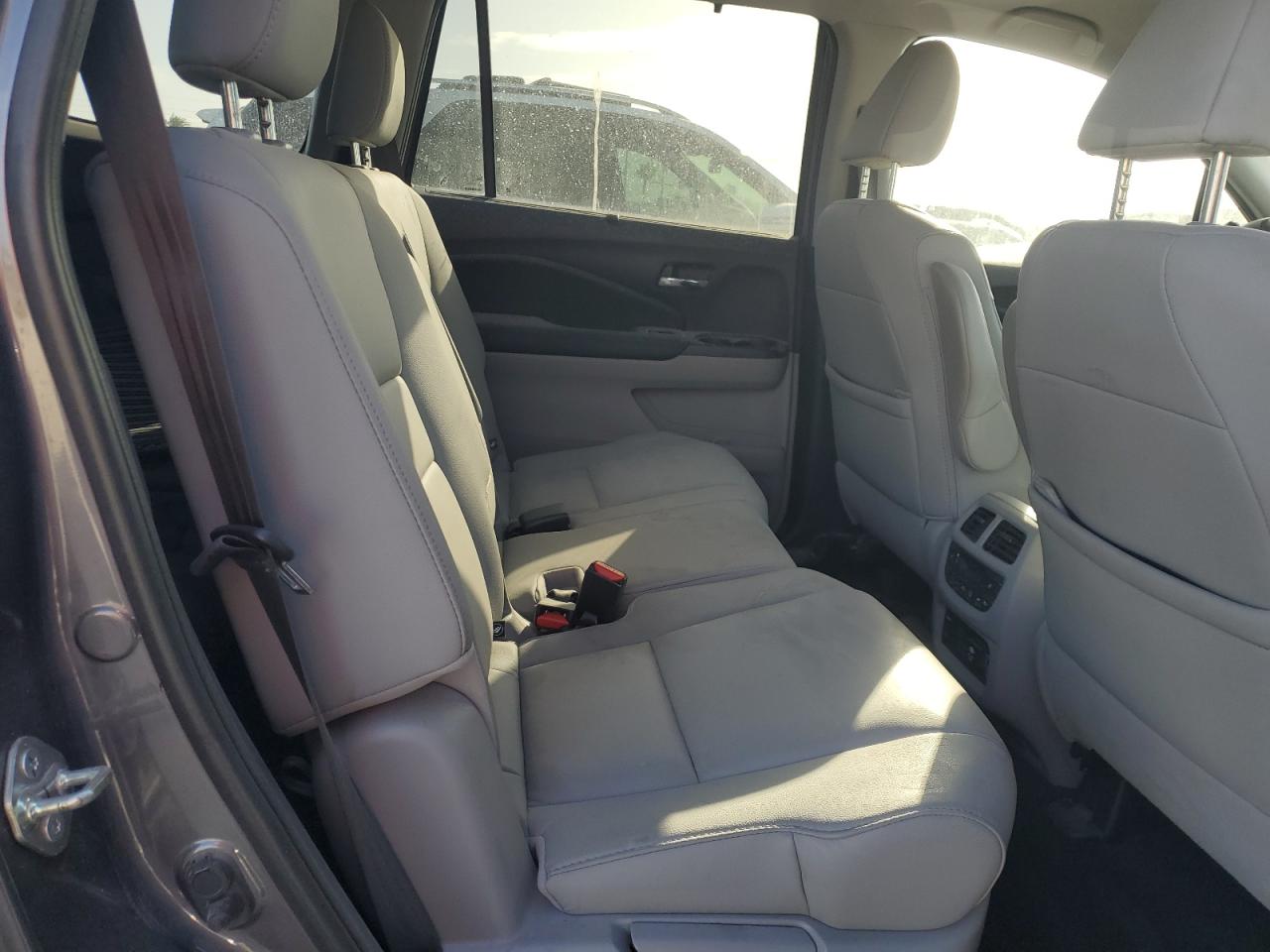 2019 Honda Pilot - Image 10