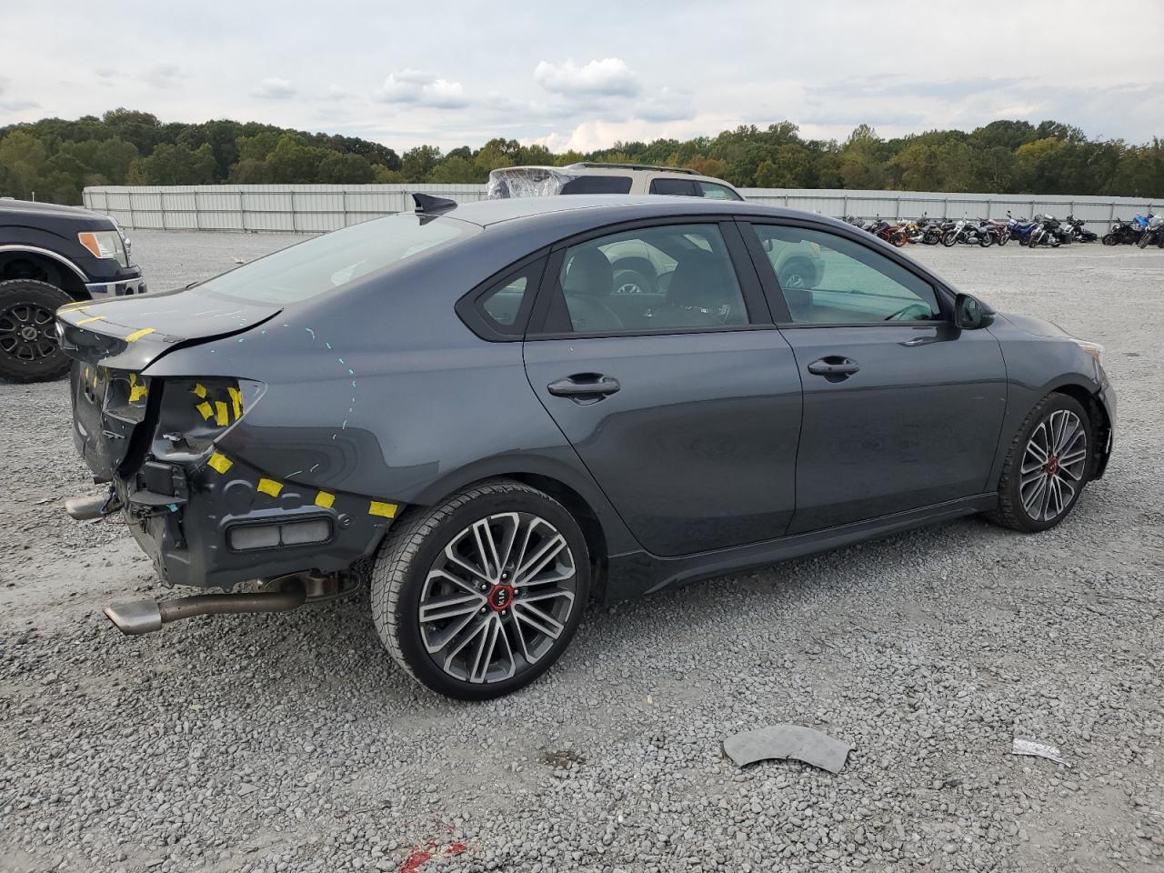 2021 Kia Forte - Image 3