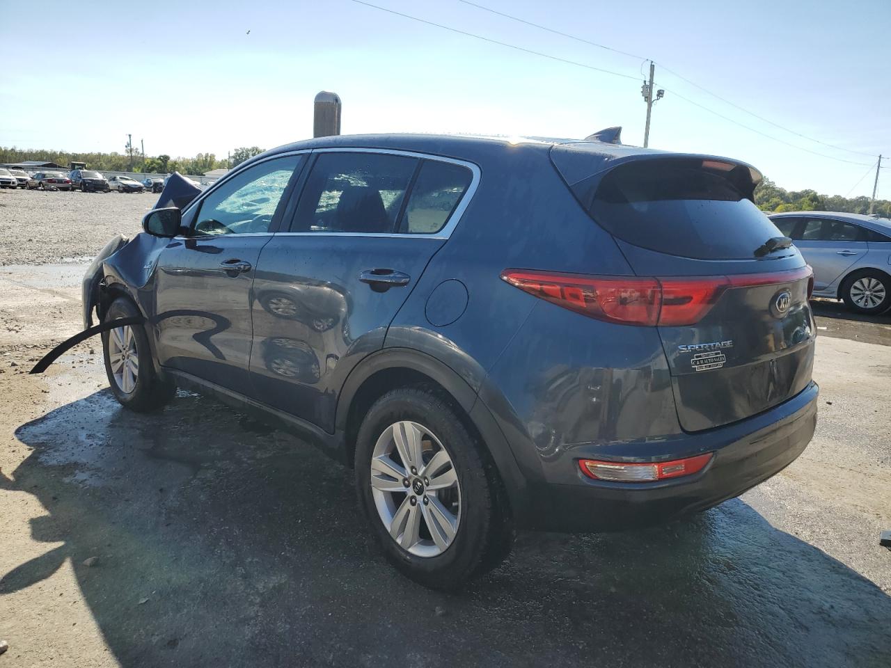 VIN KNDPMCAC2J7382960 2018 KIA SPORTAGE no.2