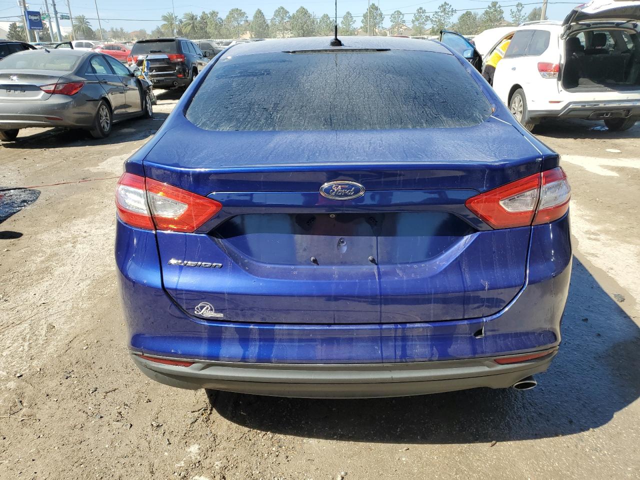 2015 Ford Fusion S VIN: 3FA6P0G76FR123647 Lot: 74904734