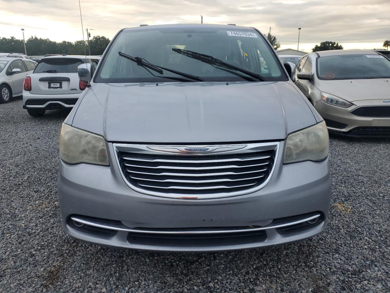 2013 Chrysler Town & Country - Image 5