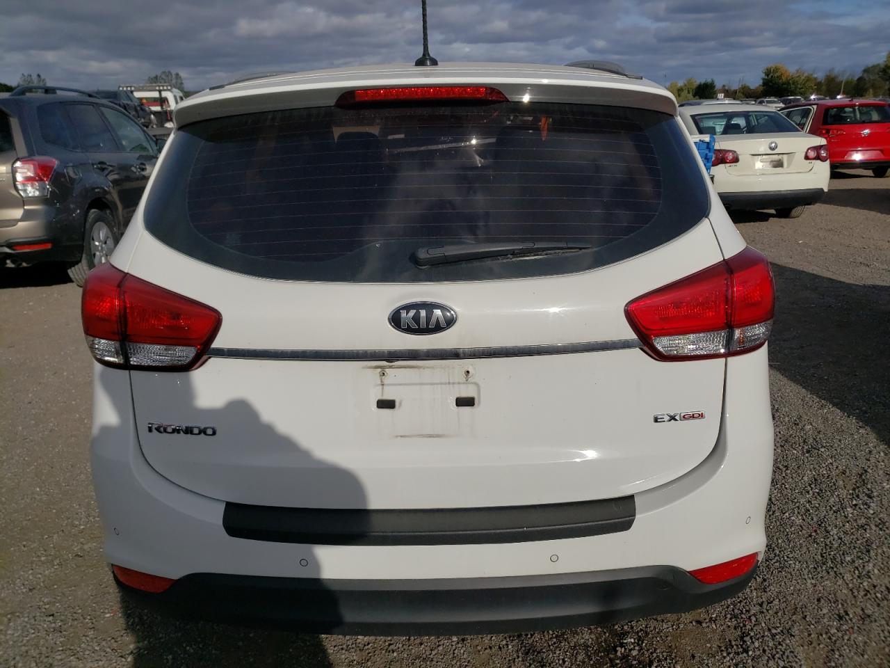 KNAHU8A30E7017813 2014 Kia Rondo