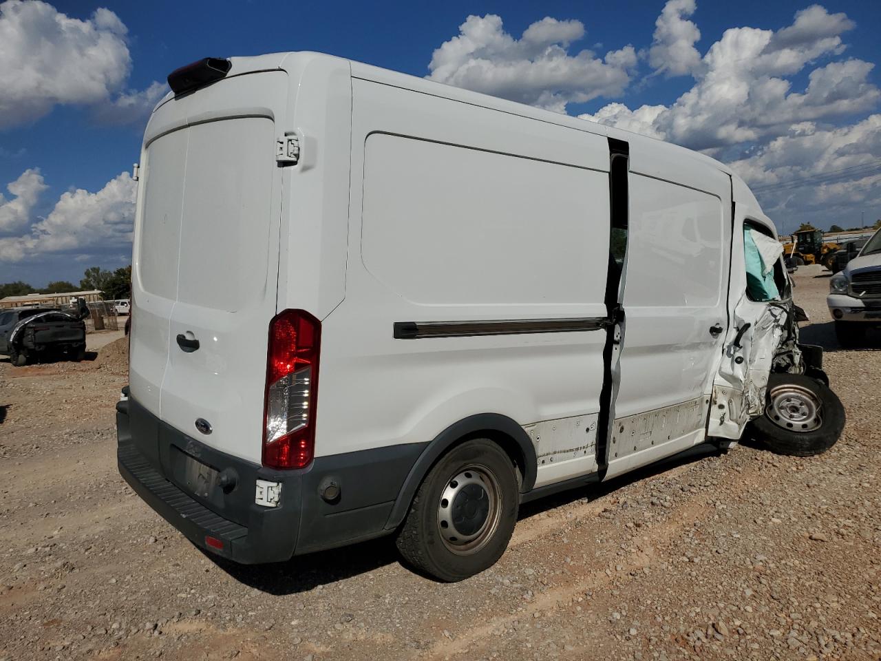 VIN 1FTYE2CM6JKB40915 2018 FORD TRANSIT no.3