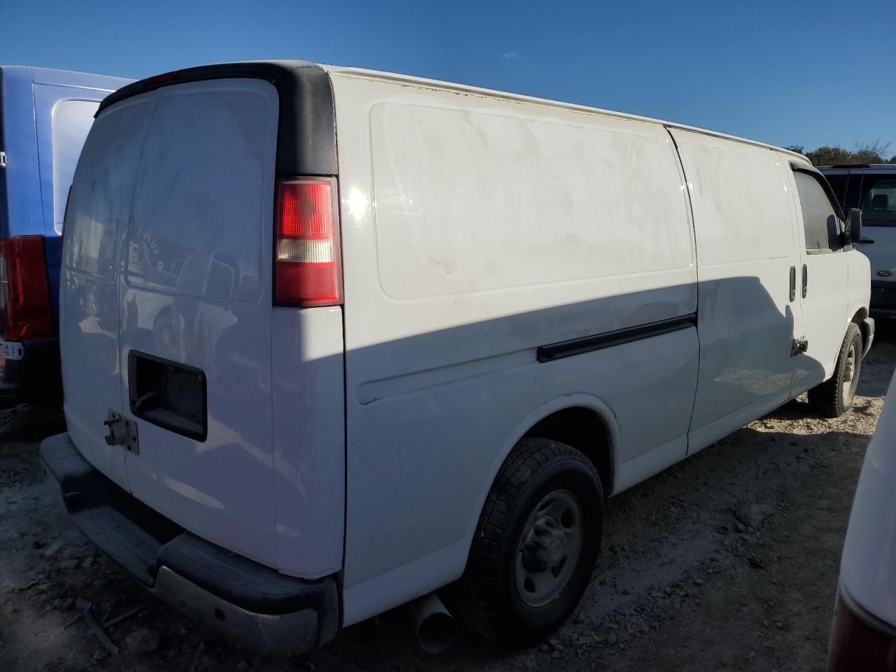 VIN 1GCZGUCL6D1171786 2013 CHEVROLET EXPRESS no.3