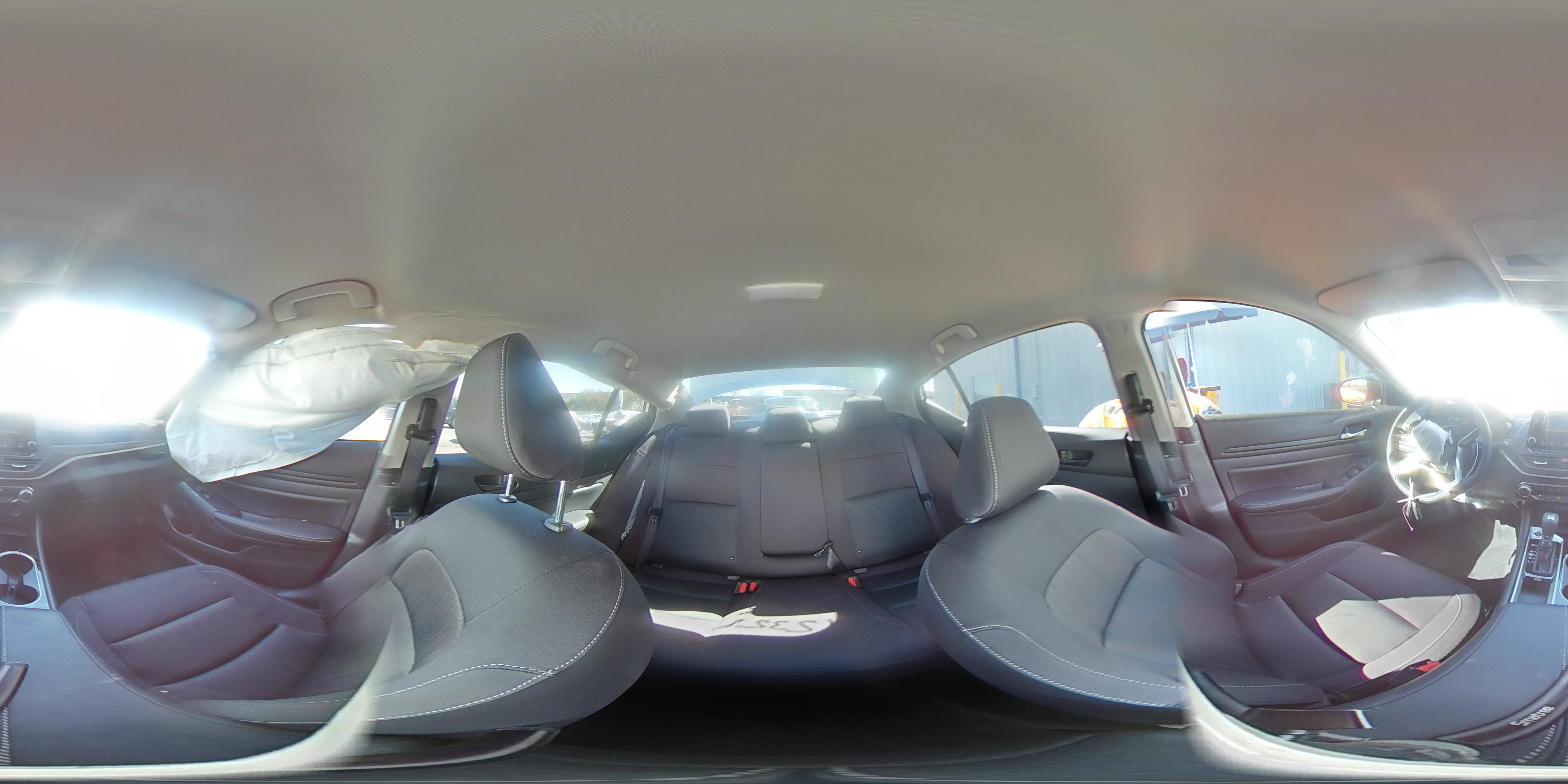 2024 Nissan Altima - Image 14