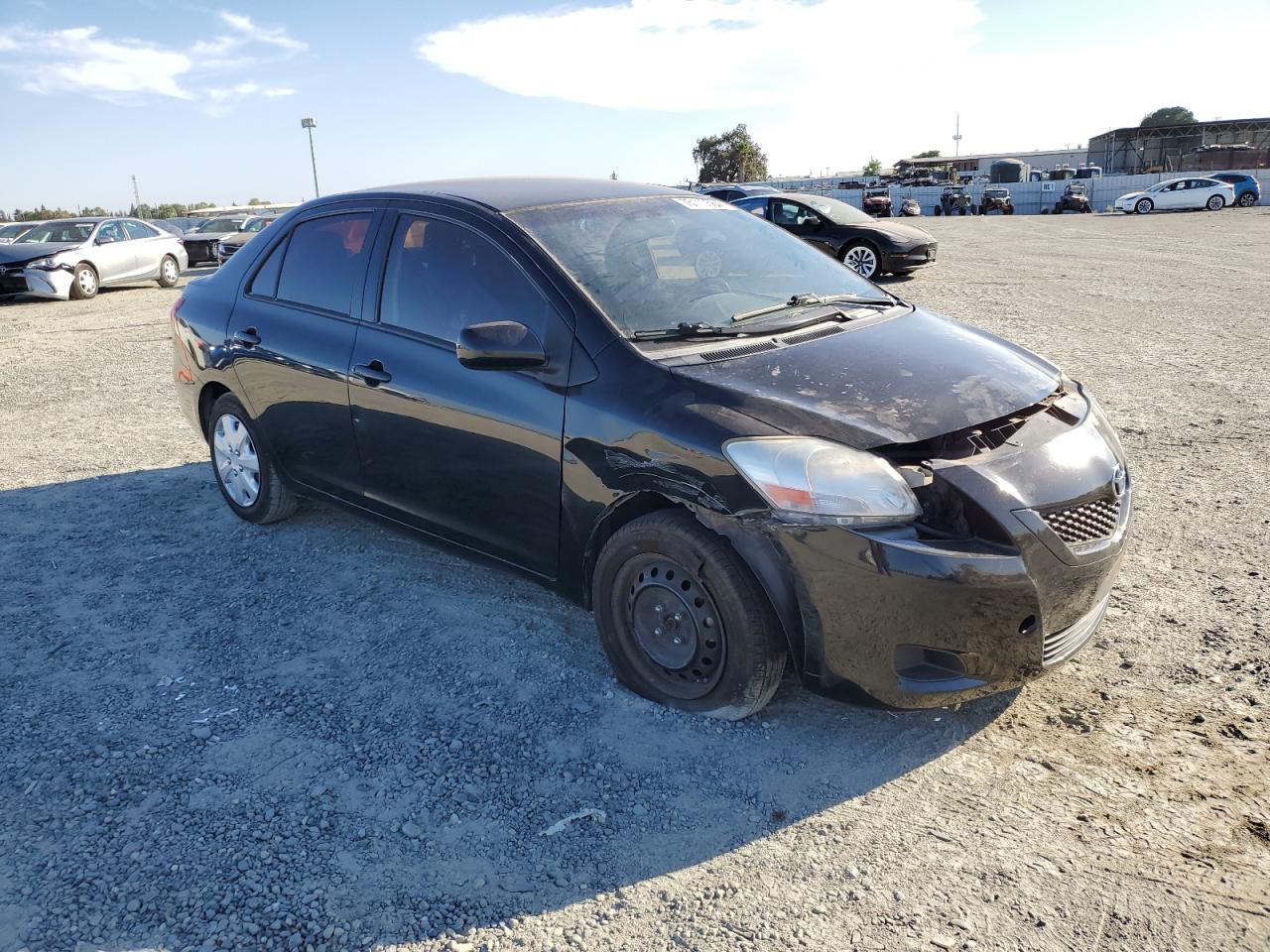 2012 Toyota Yaris - Image 4