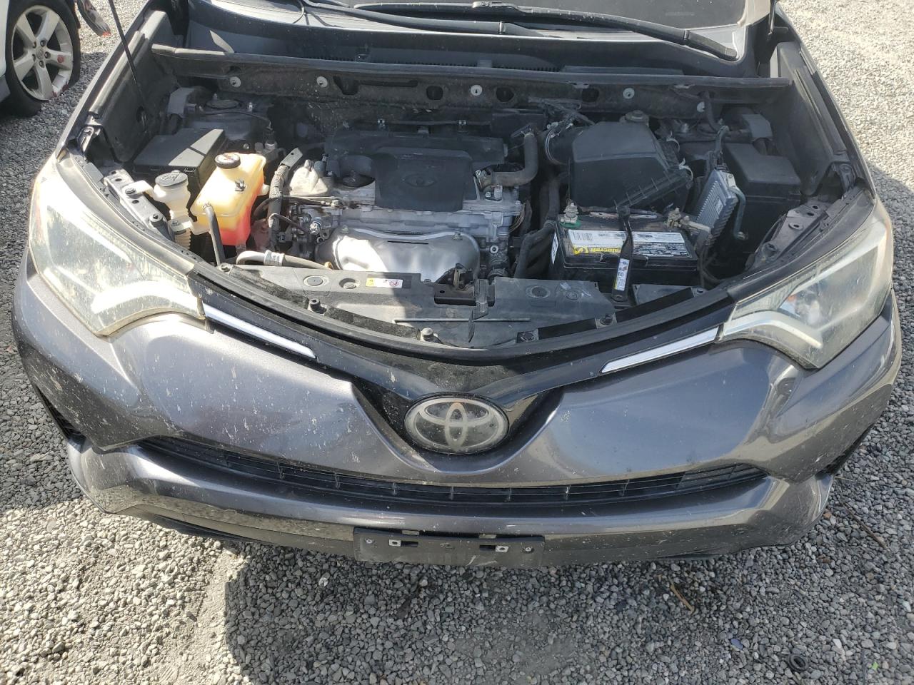 JTMZFREV2JJ744399 2018 Toyota Rav4 Le