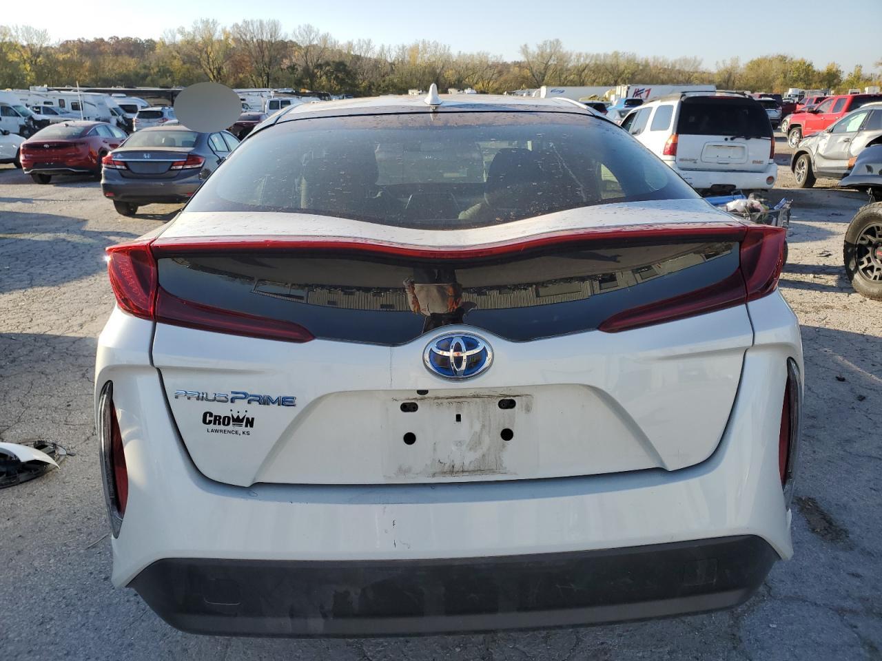 2017 Toyota Prius - Image 6