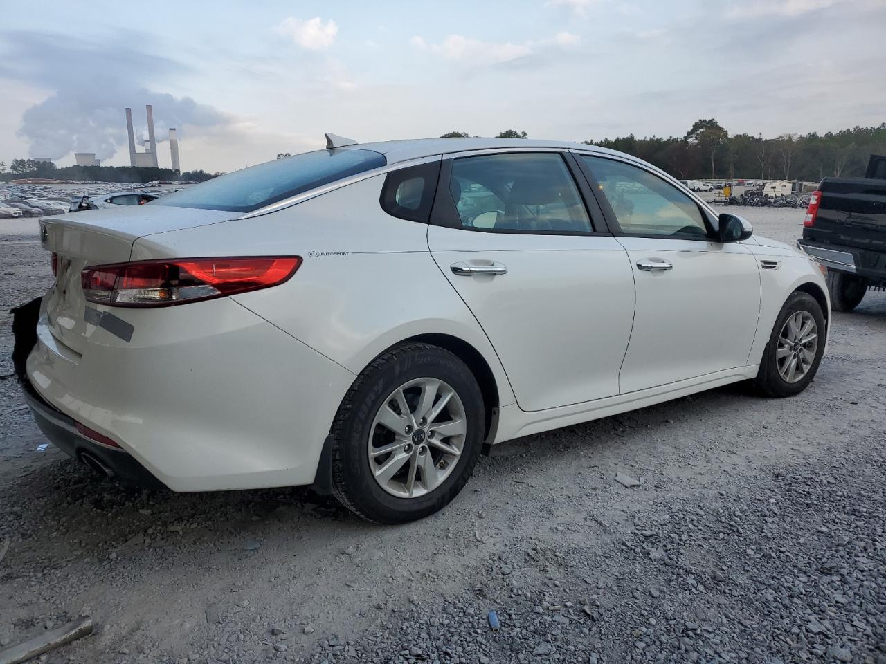 2016 Kia Optima - Image 3