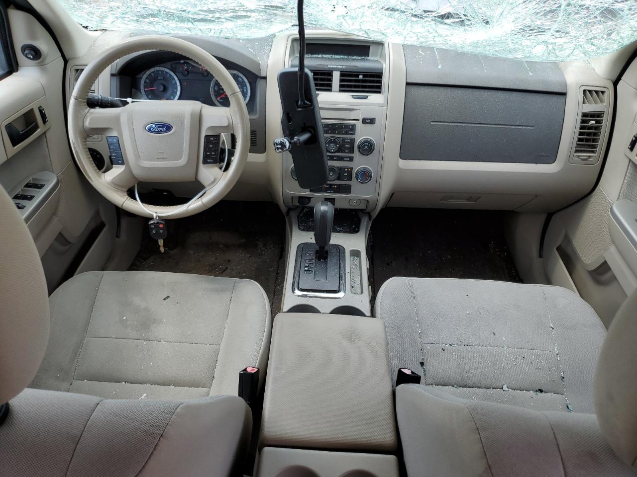 1FMCU0D72AKB76199 2010 Ford Escape Xlt