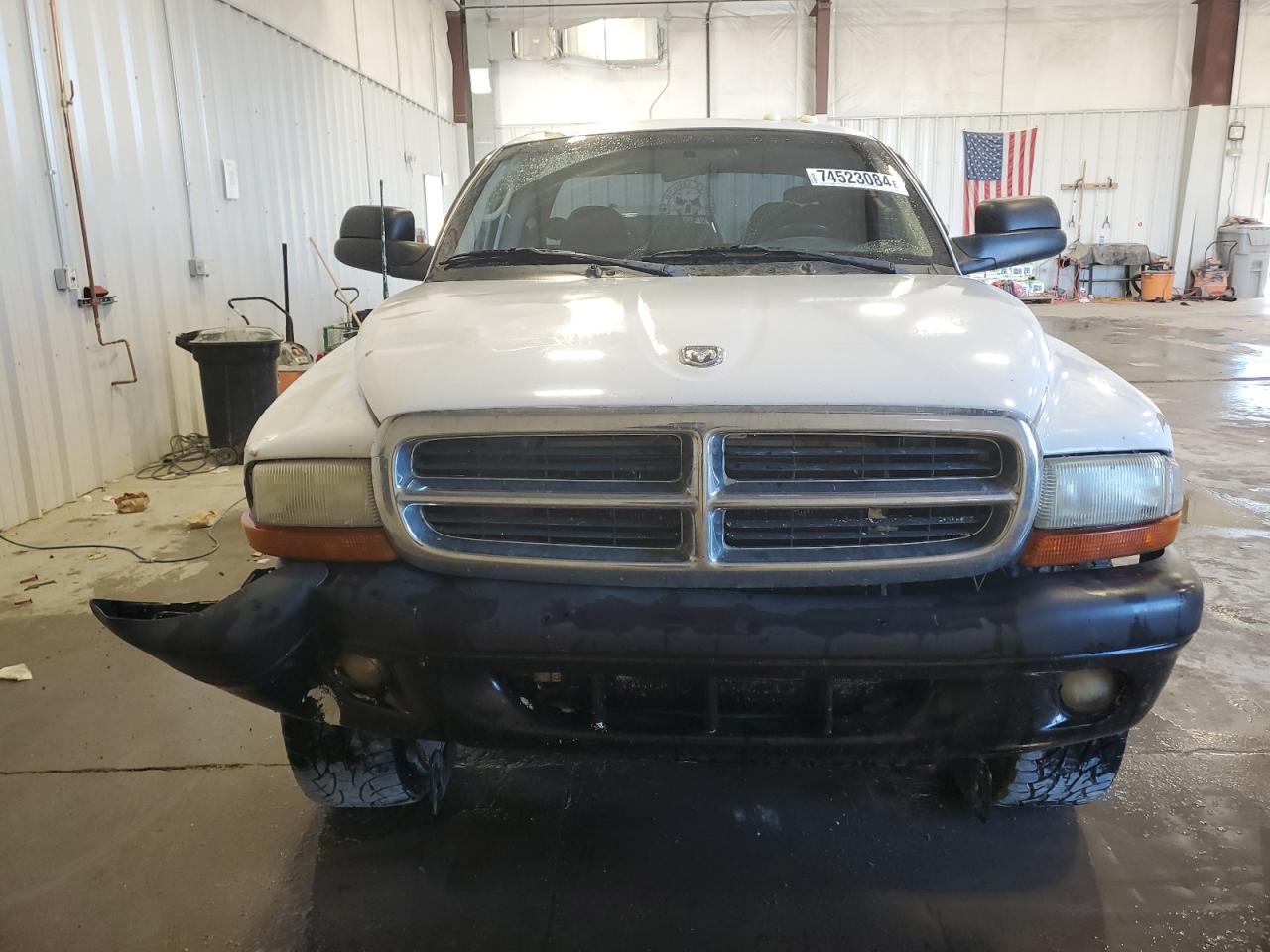 2004 Dodge Dakota - Image 5