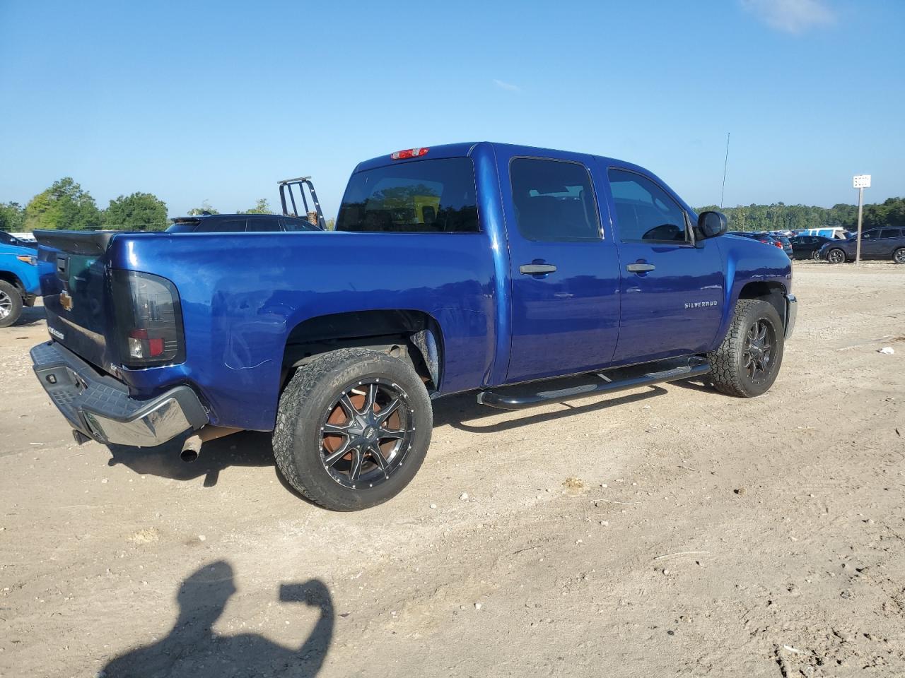 2013 Chevrolet Silverado - Image 3