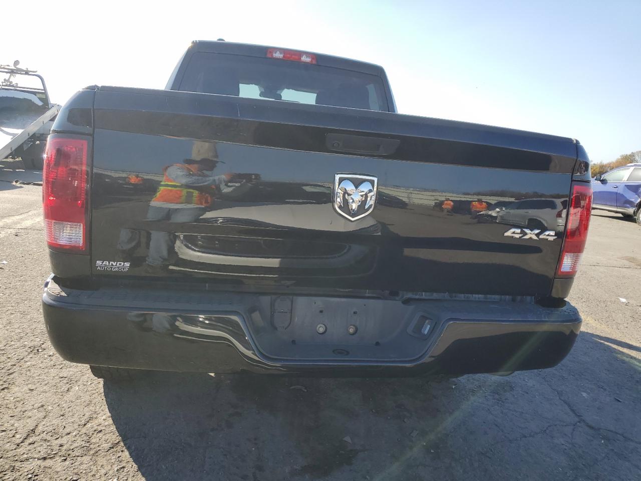 1C6RR7FG7KS608039 2019 Ram 1500 Classic Tradesman