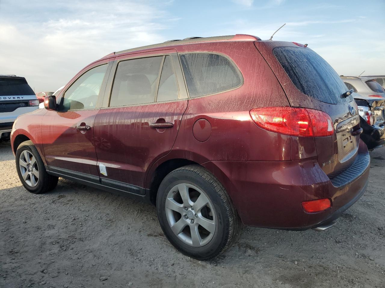 2009 Hyundai Santa Fe - Image 2
