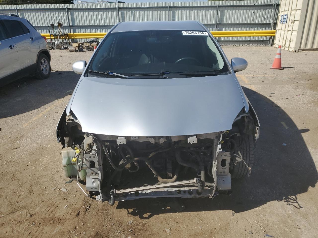 2010 Toyota Prius - Image 5