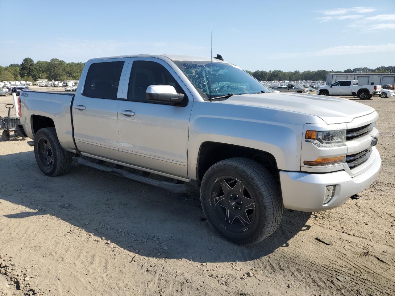 2018 Chevrolet Silverado - Image 4
