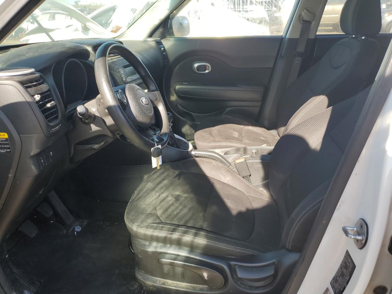 KNDJN2A26G7378097 2016 Kia Soul