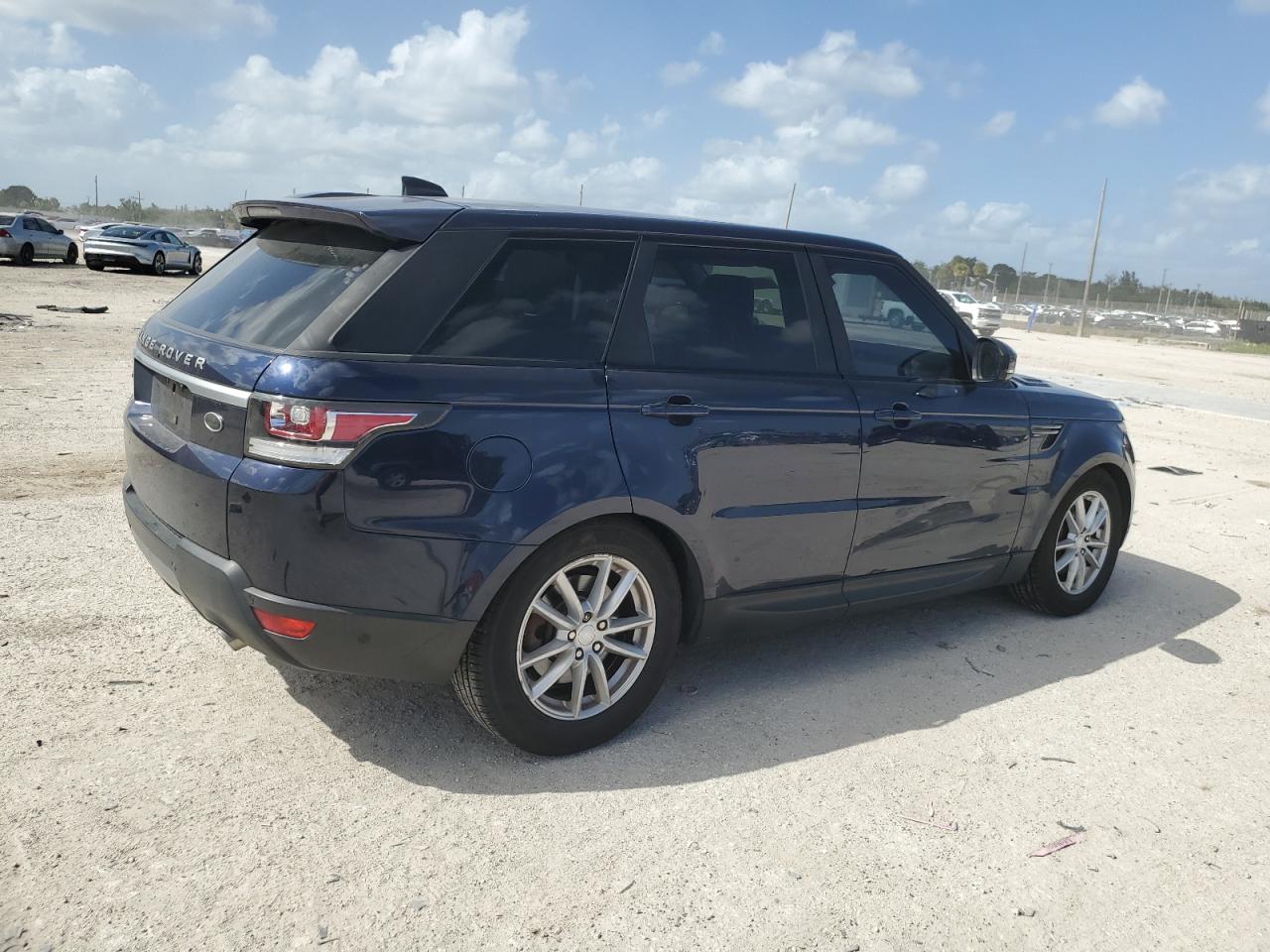 2017 Land Rover Range Rover - Image 3