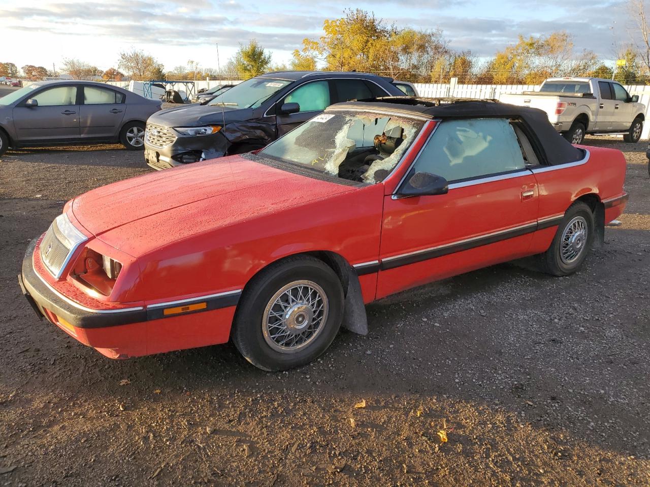 1989 Chrysler Lebaron للبيع في London، ON - Burn - Interior
