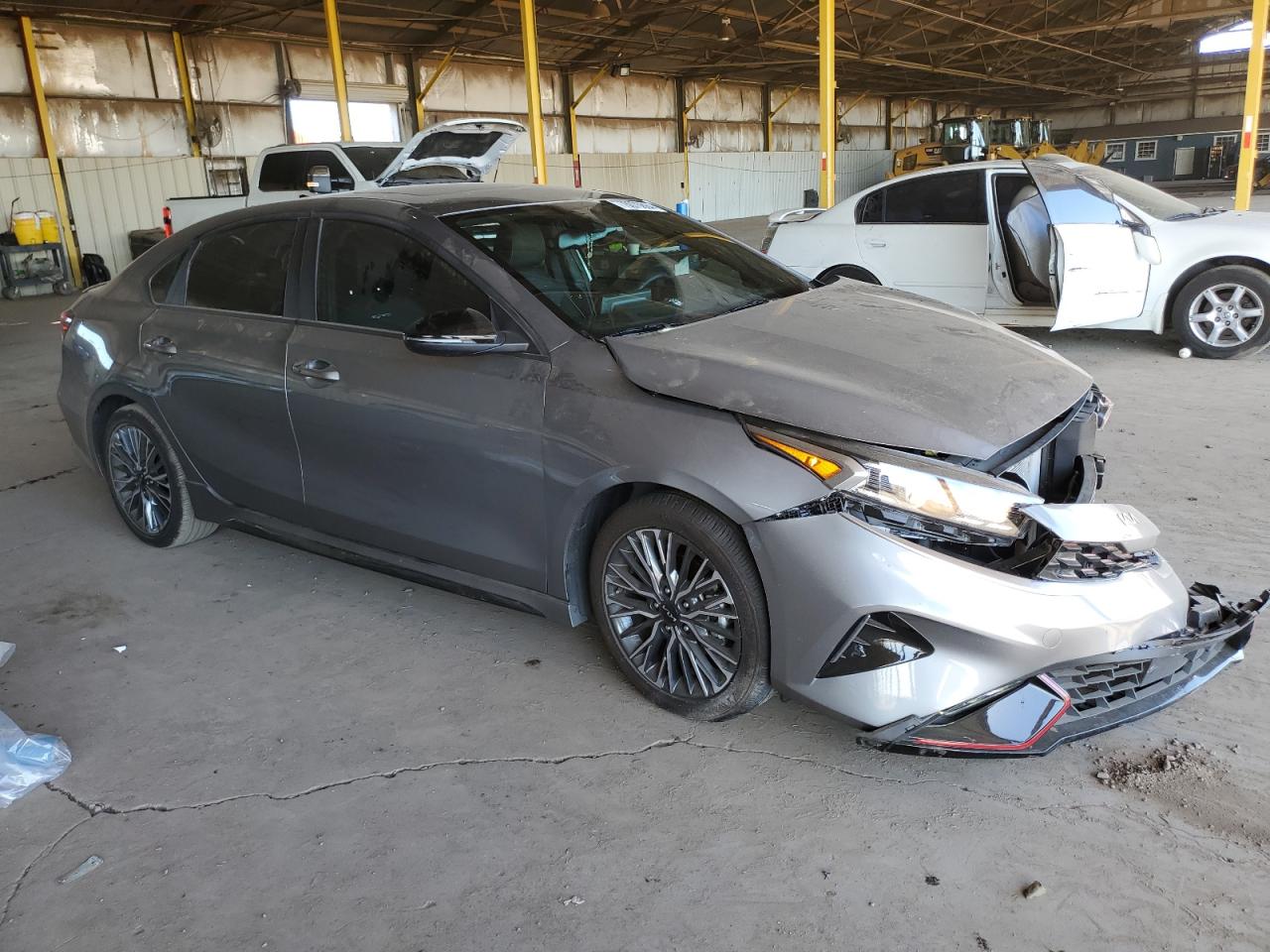 2024 Kia Forte - Image 4