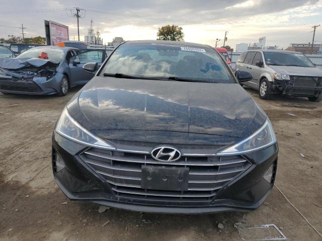  HYUNDAI ELANTRA 2020 Чорний