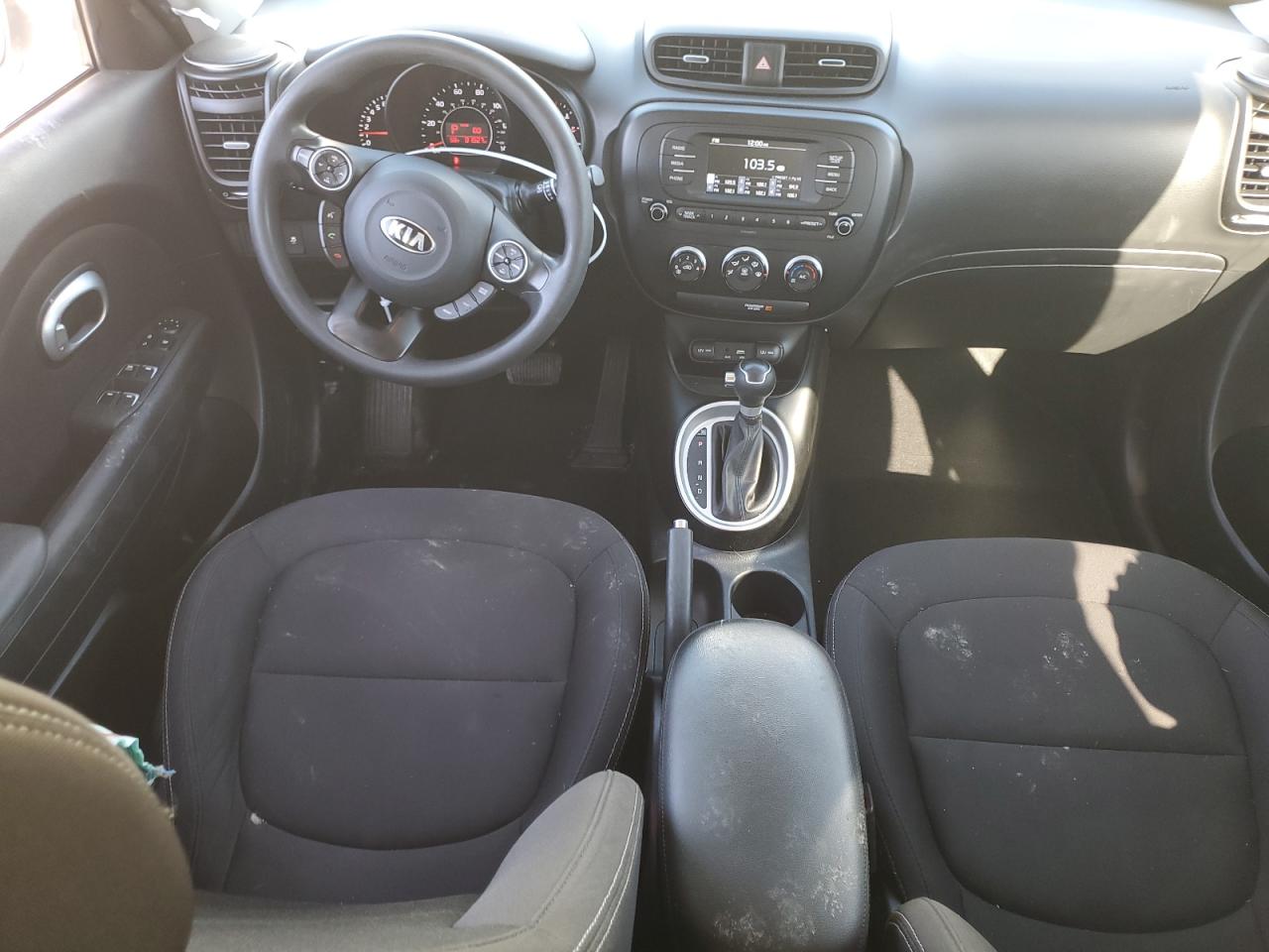 KNDJN2A23J7907948 2018 Kia Soul