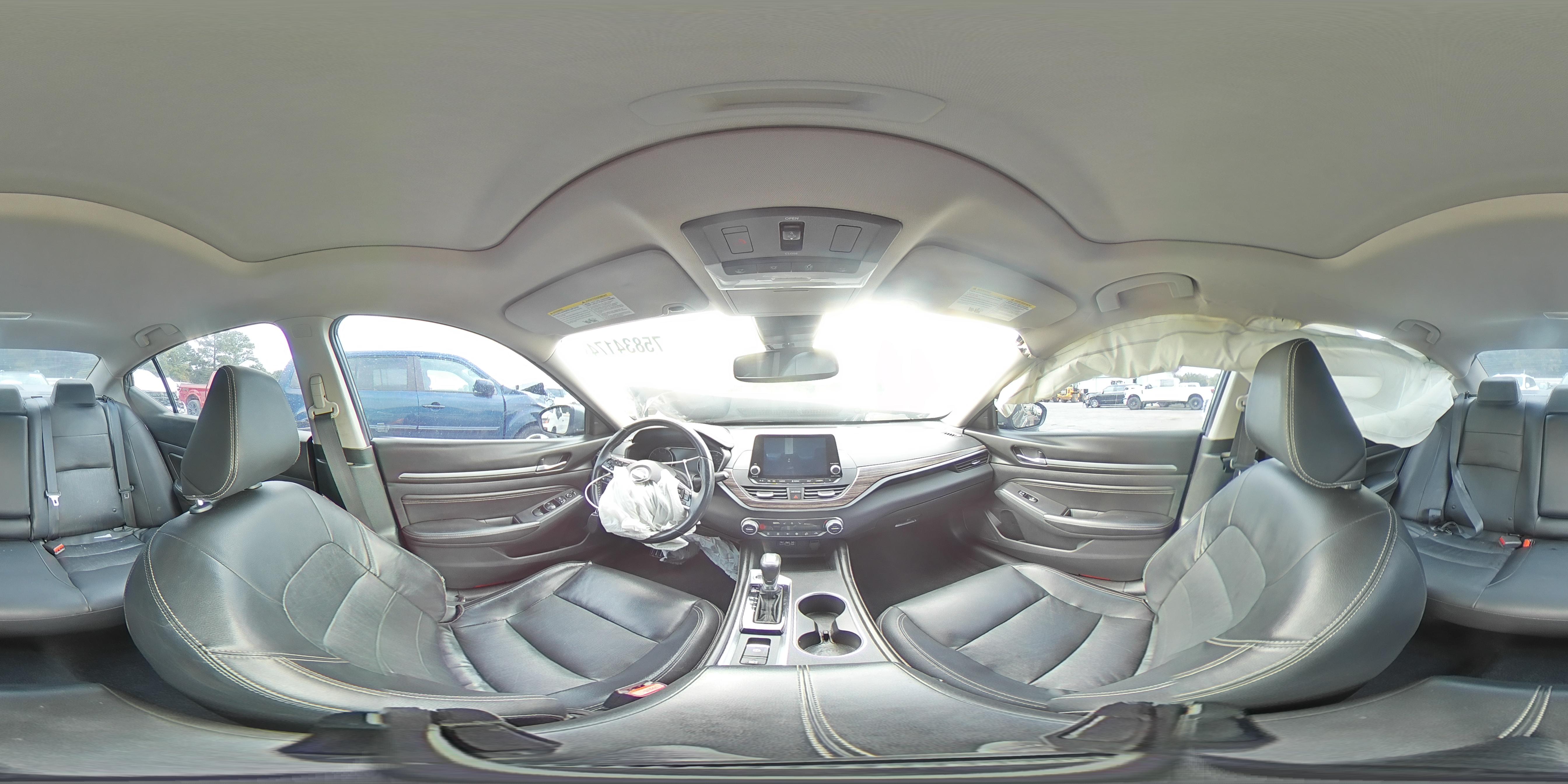2019 Nissan Altima - Image 15